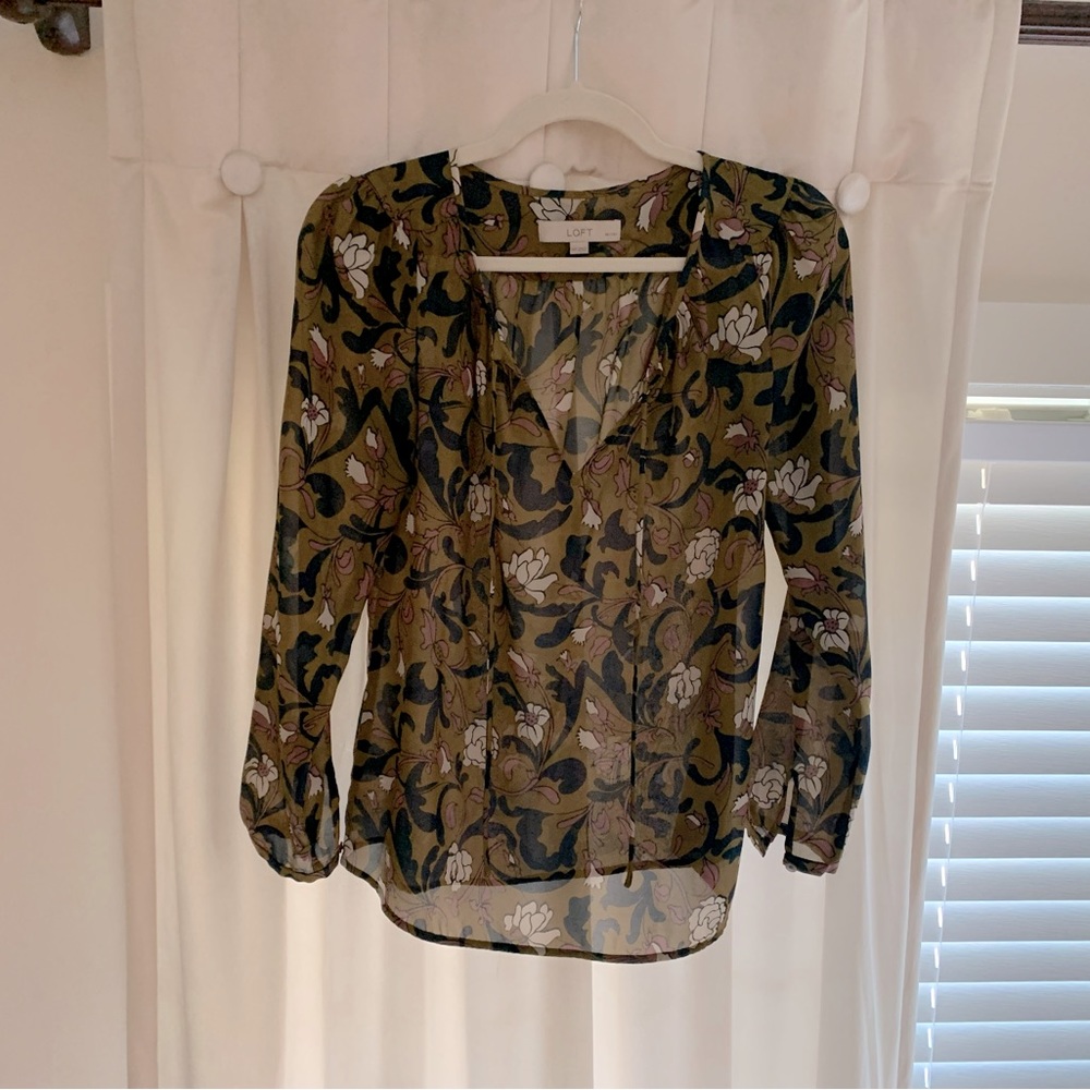 Loft Extra Small XS Petite Green Flower Blouse Tie Front